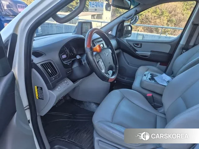 Hyundai The New Grand Starex 2018 Белый из Кореи, фото 2