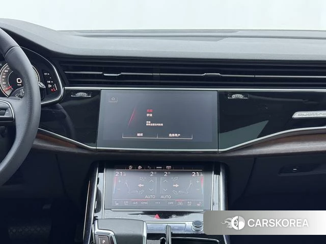 Audi Q7 2021 Черный из Китая, фото 2