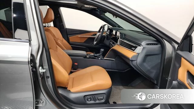 Toyota Camry (XV80) 2025 Серый из Кореи, фото 2