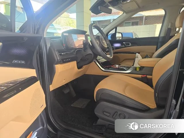 Kia Carnival 4th generation 2023 Черный из Кореи, фото 2