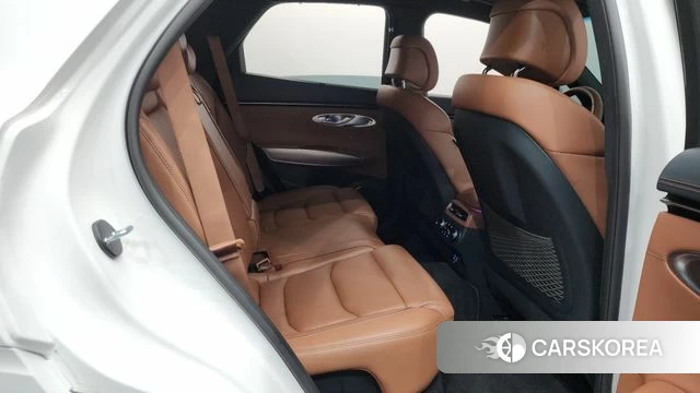 Genesis GV70 2023 Белый из Кореи, фото 2