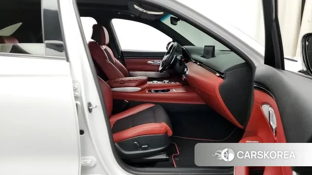 Genesis GV70 2021 Белый из Кореи, фото 2