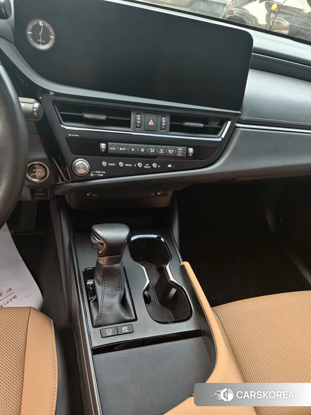 Lexus ES 2023 Другой из Китая, фото 2