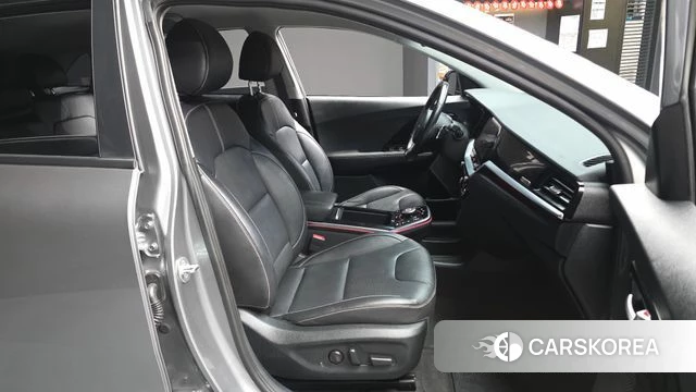 Kia Niro EV 2021 Серый из Кореи, фото 2