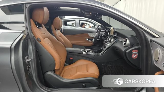 Mercedes-Benz C-Class W205 2018 Серый из Кореи, фото 2