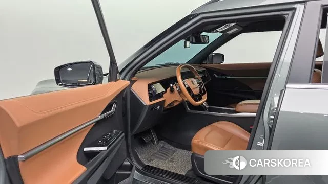 Ssangyong Torres 2023 Темно-зеленый из Кореи, фото 2