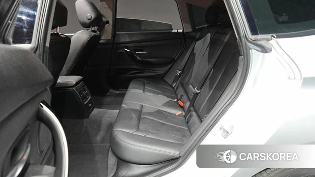 BMW 3 Series GT (F34) 2018 Серебряный из Кореи, фото 2