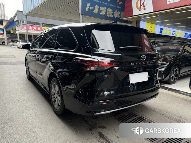 Toyota Saina 2024 Черный из Китая, фото 2