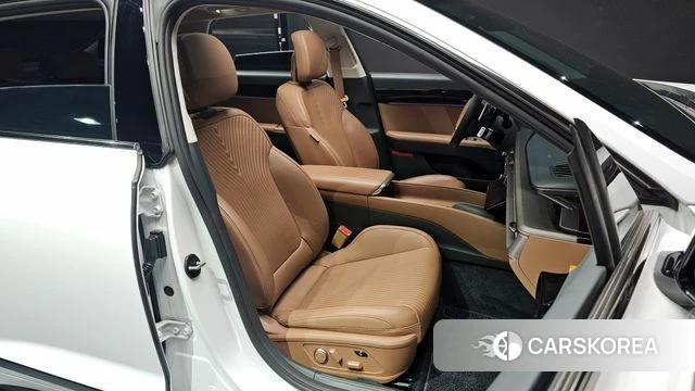 Hyundai Grandeur Hybrid (GN7) 2023 Белый из Кореи, фото 2