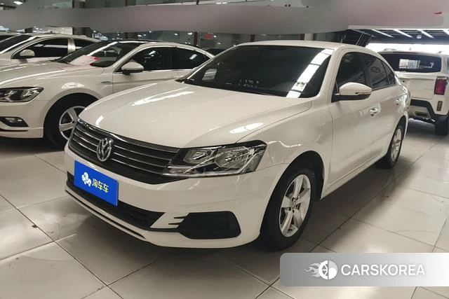Volkswagen Lavida 2023 Белый из Китая, фото 2