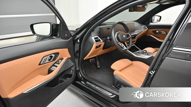 BMW 3 Series (G20) 2025 Черный из Кореи, фото 2