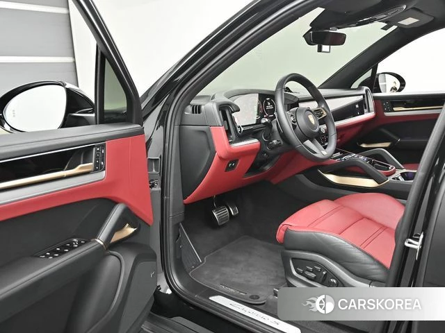 Porsche Cayenne (PO536) 2025 Черный из Кореи, фото 2