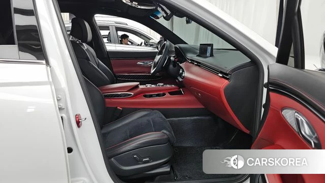 Genesis GV70 2021 Белый из Кореи, фото 2