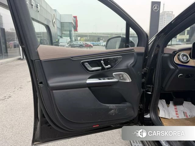 Mercedes-Benz EQE SUV 2025 Черный из Китая, фото 2