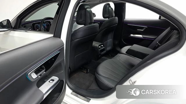 Mercedes-Benz E-Class W214 2025 Белый из Кореи, фото 2