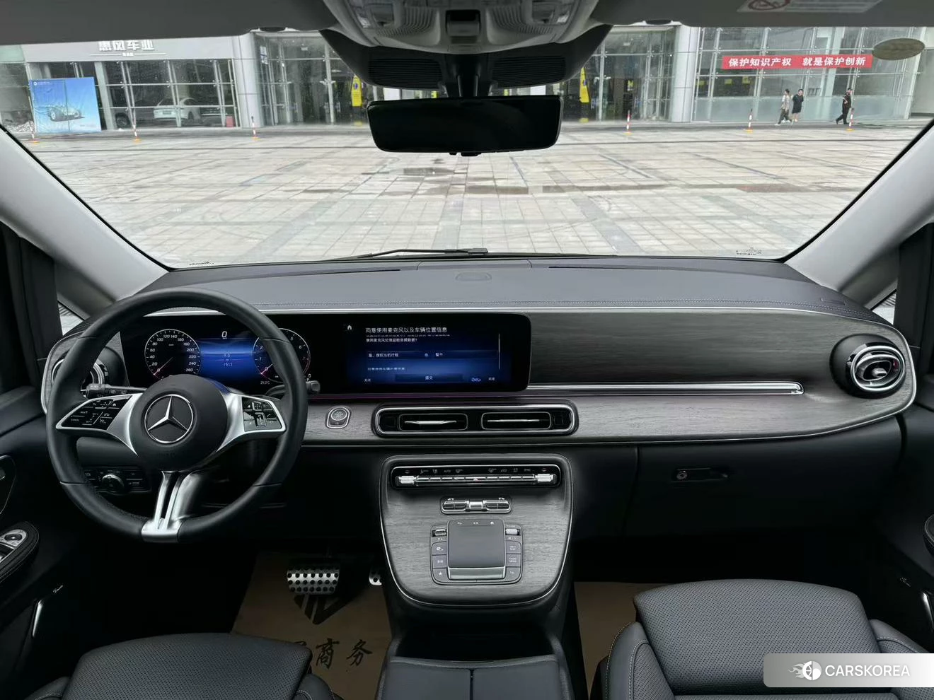 Mercedes-Benz V-class 2024 Черный из Китая, фото 2