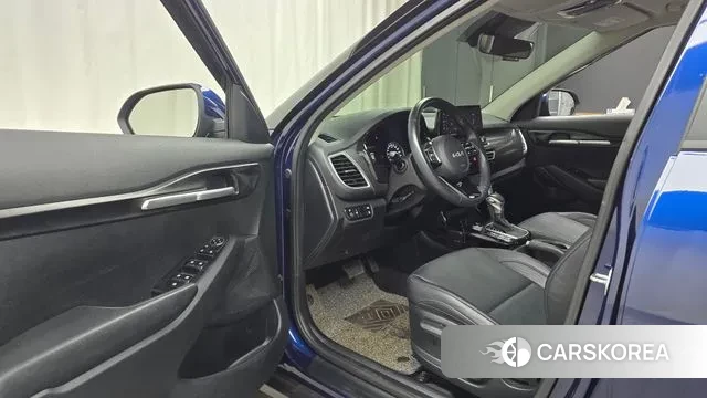 Kia Seltos 2022 Синий из Кореи, фото 2