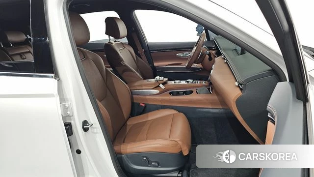 Genesis GV70 2022 Белый из Кореи, фото 2