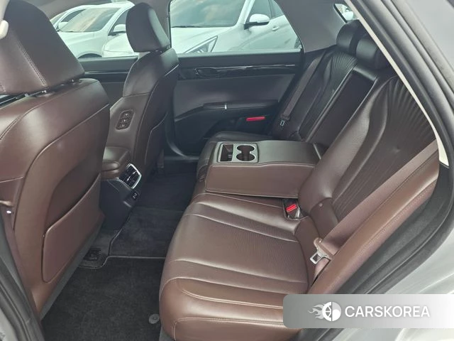 Hyundai Grandeur (GN7) 2023 Серебристо-серый из Кореи, фото 2