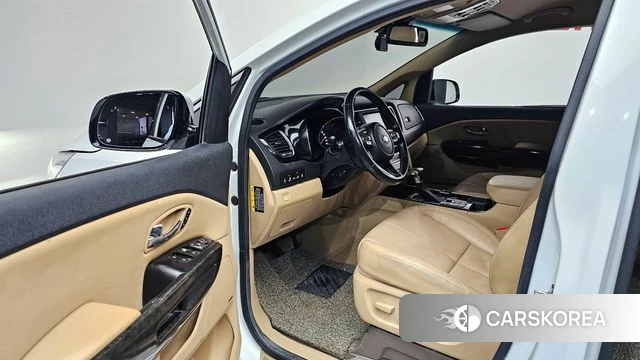 Kia The New Carnival 2019 Белый из Кореи, фото 2