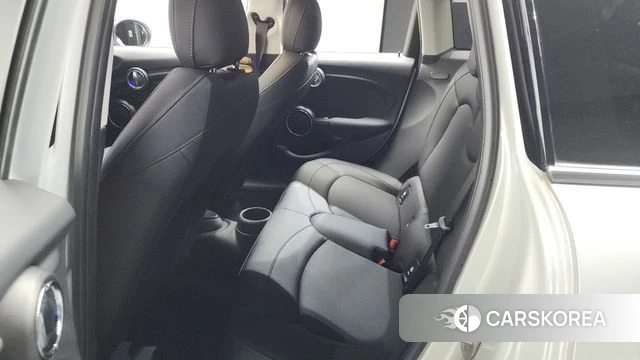 Mini Cooper 2021 Серебряный из Кореи, фото 2