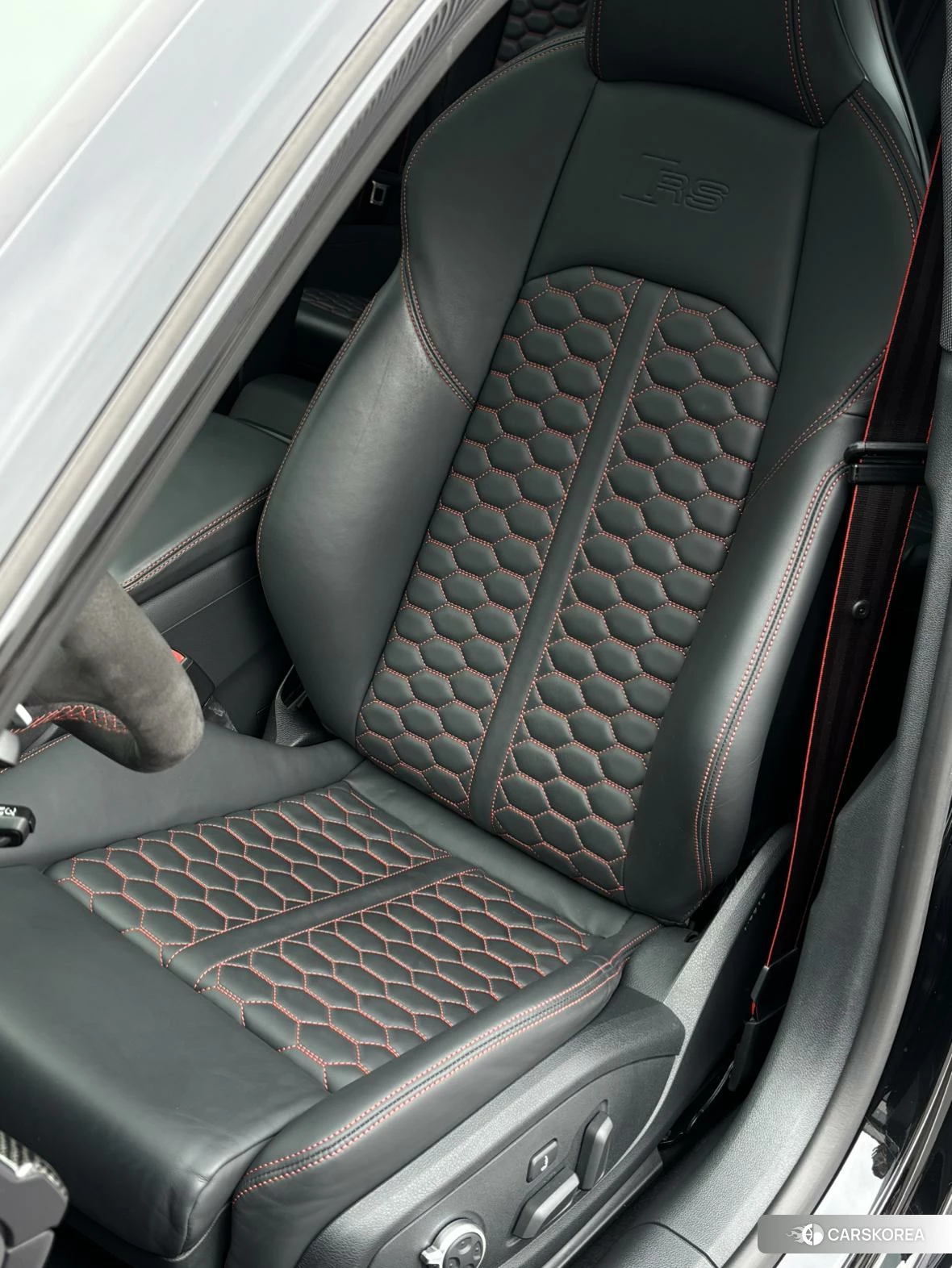Audi RS 5 2023 Черный из Китая, фото 2