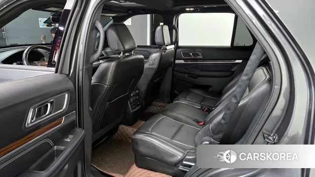 Ford Explorer 2018 Серый из Кореи, фото 2