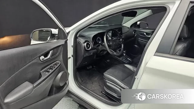 Hyundai The New Kona 2022 Белый из Кореи, фото 2