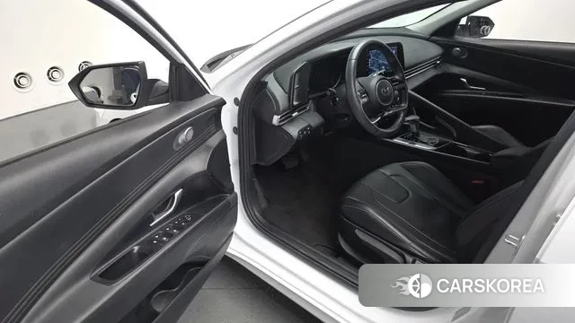 Hyundai Avante Hybrid (CN7) 2022 Белый из Кореи, фото 2