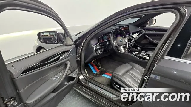 BMW 5 Series (G30) 2023 Серый из Кореи, фото 2