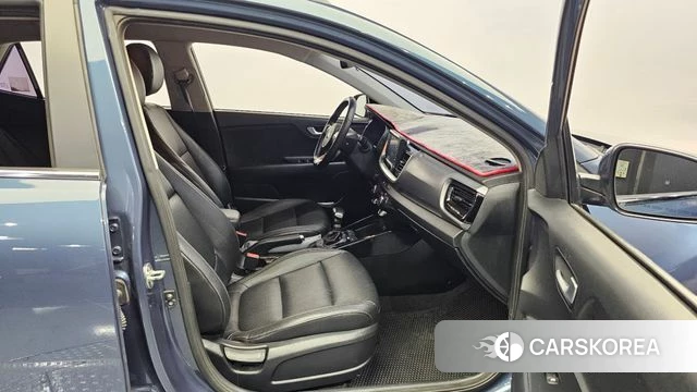 Kia Stonic 2018 Синий из Кореи, фото 2