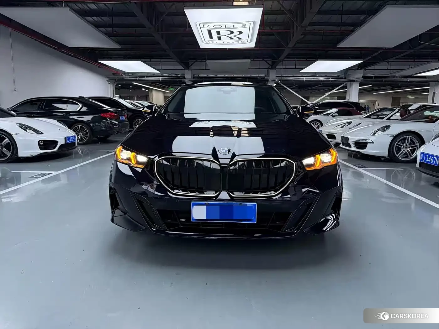 BMW 5 series 2026 Черный из Китая, фото 2