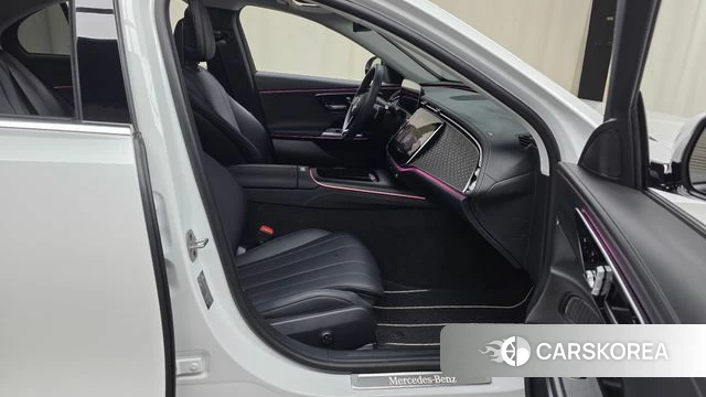 Mercedes-Benz E-Class W214 2024 Белый из Кореи, фото 2