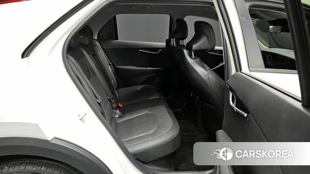 Kia Di Ol Nu Niro 2022 Белый из Кореи, фото 2