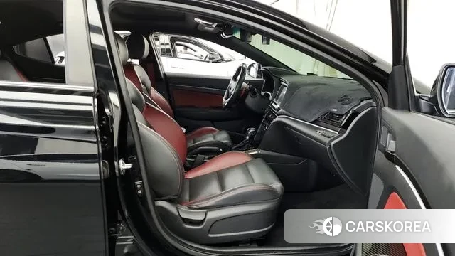 Hyundai Avante AD 2018 Черный из Кореи, фото 2