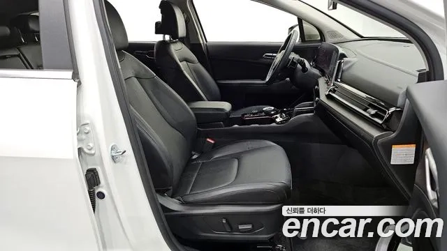 Kia Sportage 5th Generation Hybrid 2023 Белый из Кореи, фото 2