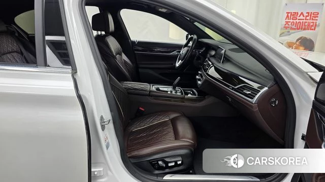BMW 7 Series (G11) 2020 Белый из Кореи, фото 2