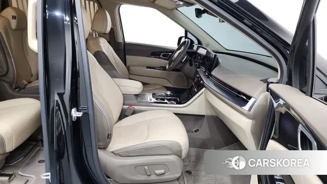 Kia Carnival 4th generation 2021 Черный из Кореи, фото 2