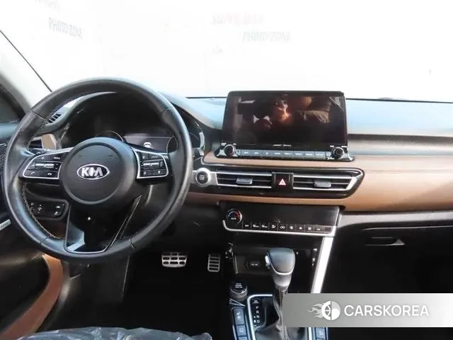 Kia Seltos 2020 Серый из Кореи, фото 2