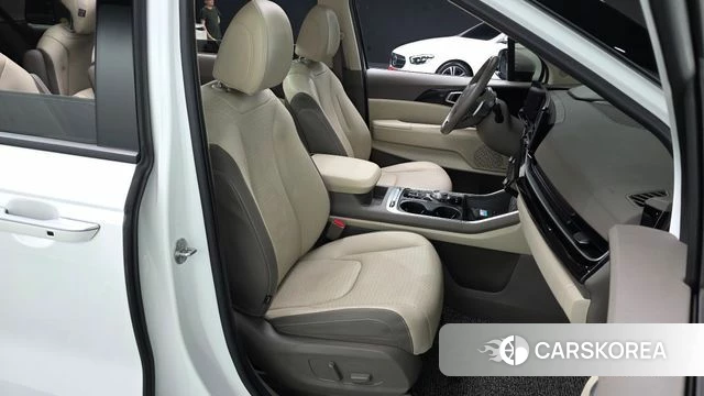 Kia The New Carnival 4th Generation 2024 Белый из Кореи, фото 2