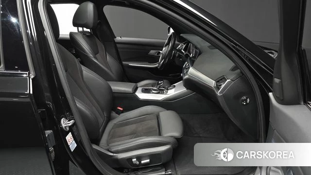 BMW 3 Series (G20) 2022 Черный из Кореи, фото 2