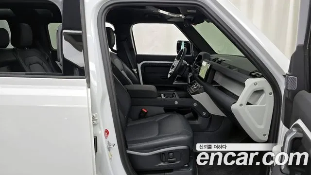 Land Rover Defender (L663) 2023 Белый из Кореи, фото 2