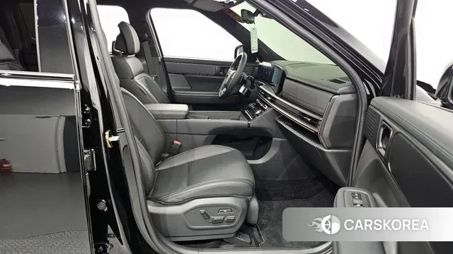 Hyundai Santa Fe (MX5) 2023 Черный из Кореи, фото 2