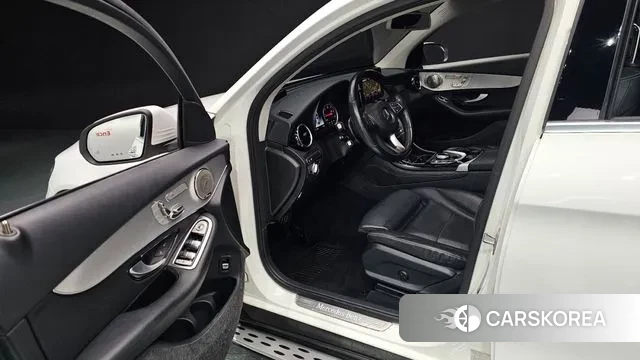 Mercedes-Benz GLC-Class X253 2018 Белый из Кореи, фото 2