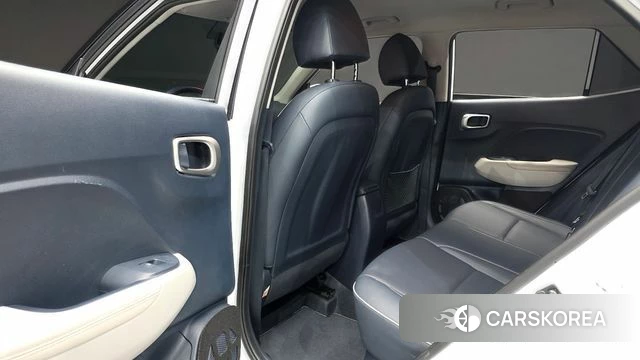 Hyundai Venue 2021 Белый из Кореи, фото 2