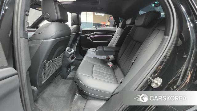 Audi e-Tron 2023 Черный из Кореи, фото 2