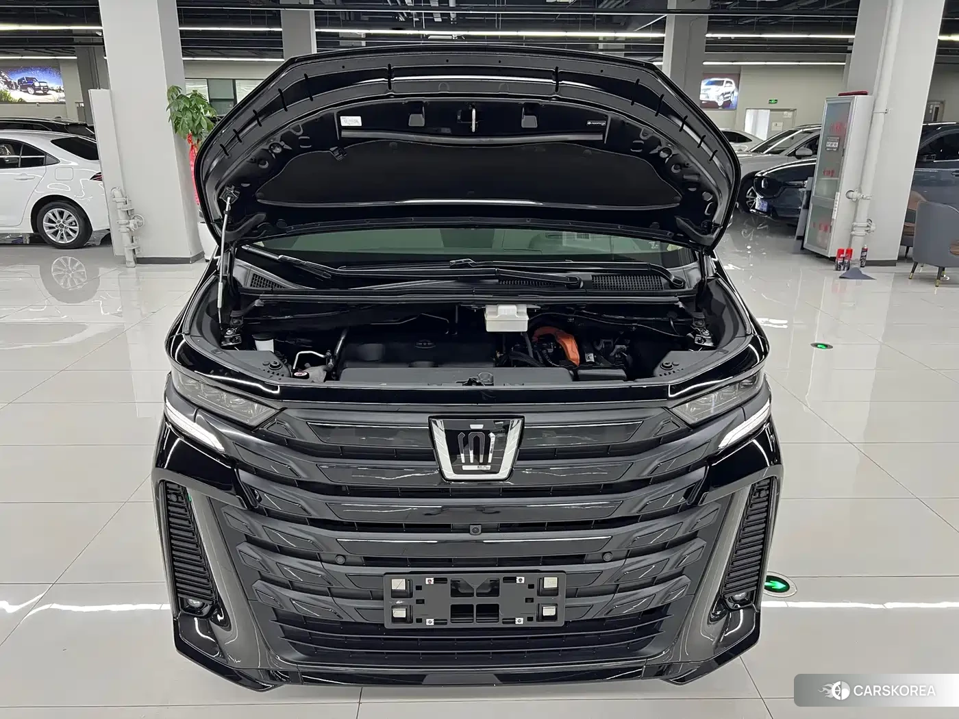 Toyota Vellfire 2023 Черный из Китая, фото 3
