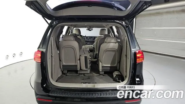 Kia The New Carnival 2018 Черный из Кореи, фото 2