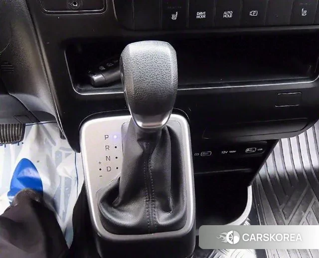 Hyundai Staria 2021 Белый из Кореи, фото 2