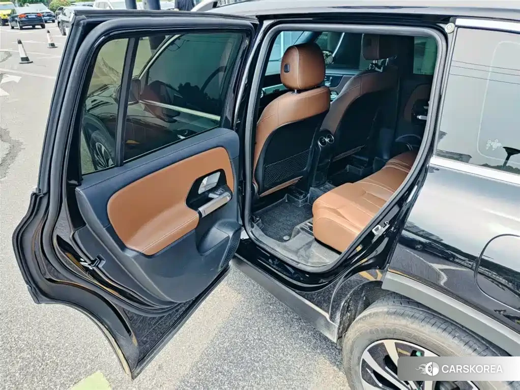 Mercedes-Benz GLB 2024 Черный из Китая, фото 2